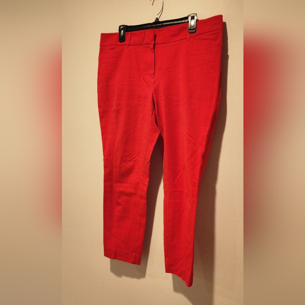 NWT NY&CO Vibrant Red Ankle Pants